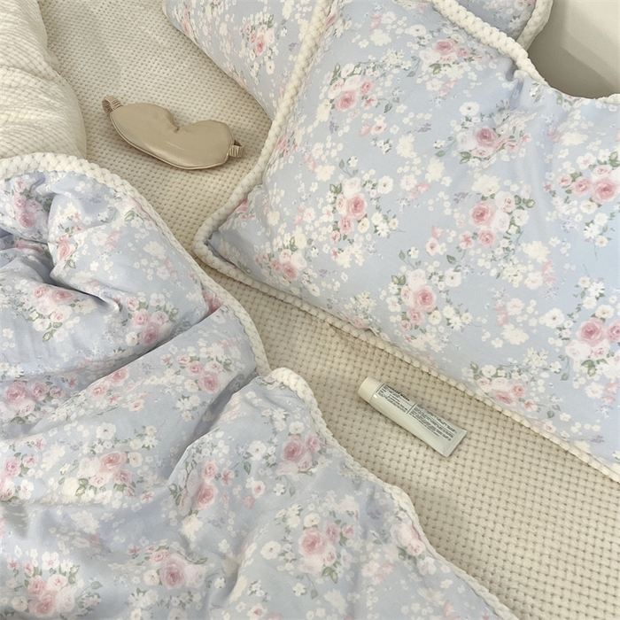 91家纺网 家纺一手货源 找家纺 荣轩 2025秋冬必备新品棉加绒华夫格提花绒工艺款四件套（铺床版）繁花