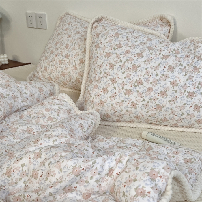 91家纺网 家纺一手货源 找家纺 荣轩 2025秋冬必备新品棉加绒华夫格提花绒工艺款四件套（铺床版）蜜语