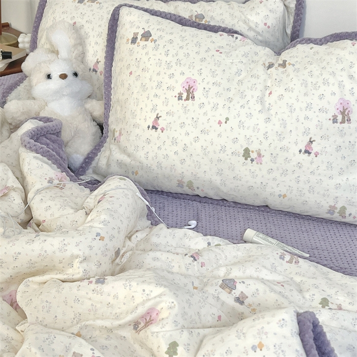 91家纺网 家纺一手货源 找家纺 荣轩 2025秋冬必备新品棉加绒华夫格提花绒工艺款四件套（铺床版）小熊奇境