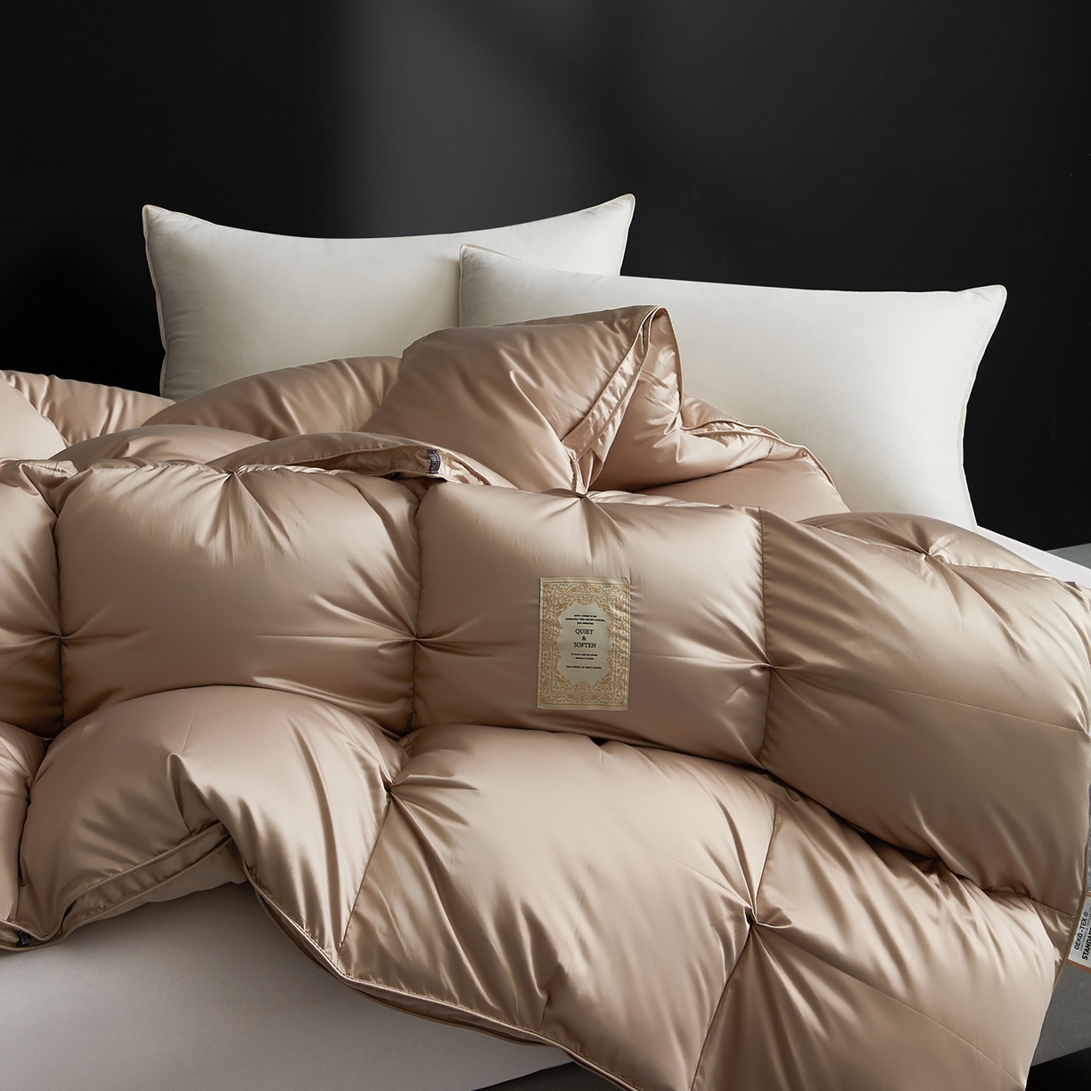 91家纺网 家纺一手货源 找家纺 岚司羽 2025新款花好月圆鹅绒被 被子被芯 花好月圆 香槟色