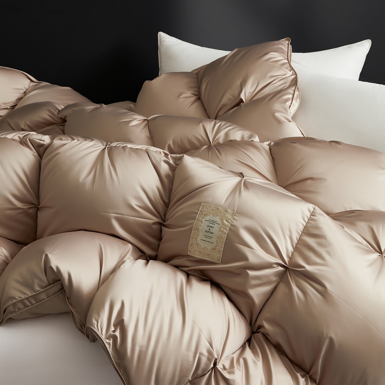 91家纺网 家纺一手货源 找家纺 岚司羽 2025新款花好月圆鹅绒被 被子被芯 花好月圆 香槟色