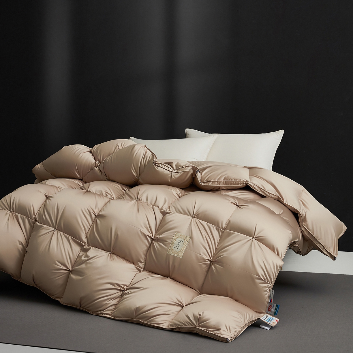 91家纺网 家纺一手货源 找家纺 岚司羽 2025新款花好月圆鹅绒被 被子被芯 花好月圆 香槟色