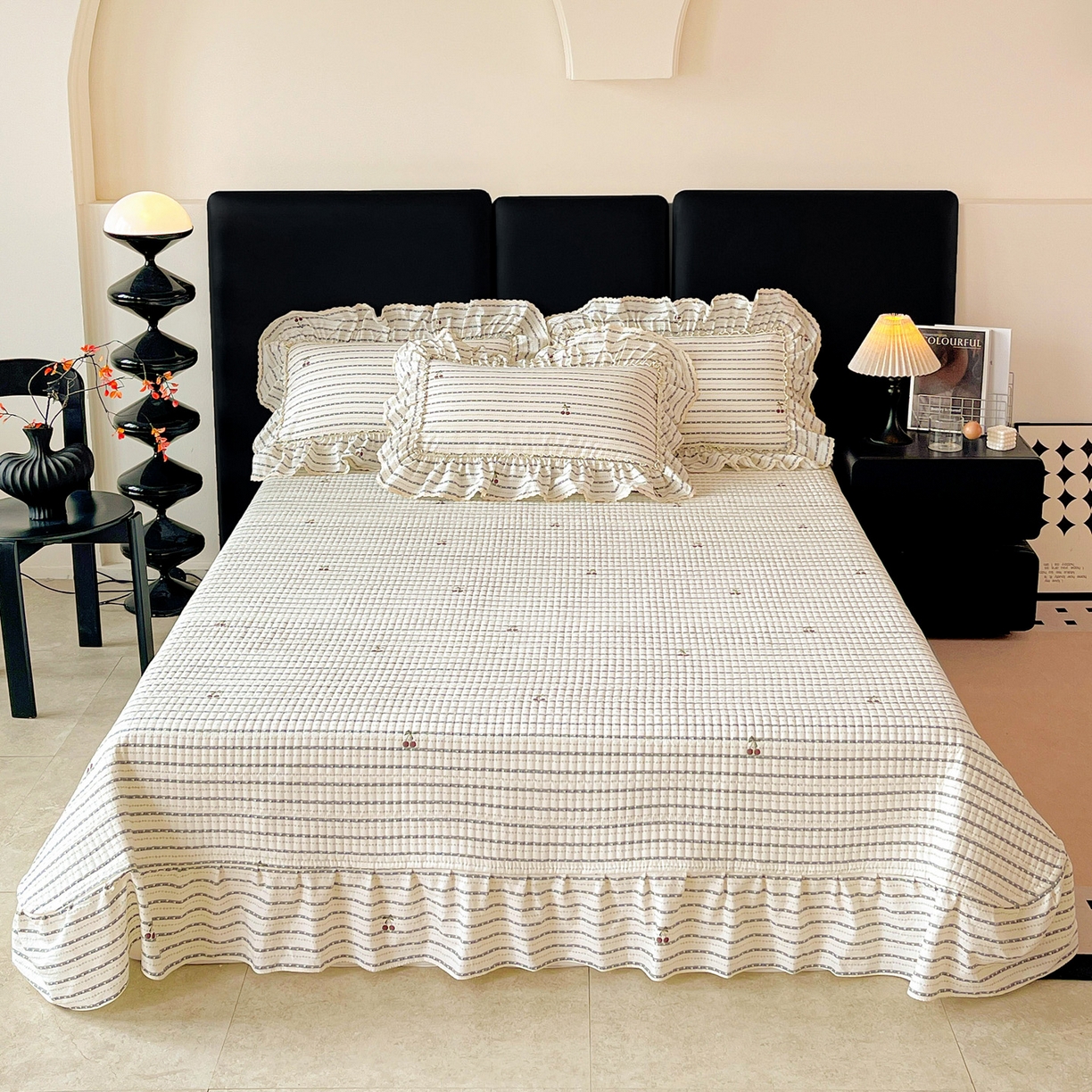 91家纺网 家纺一手货源 找家纺 富米莱（原臻工厂） 2026新款法式大花边A类古法仿棉云感纱床盖床裙四件套 大花边-爱心樱桃