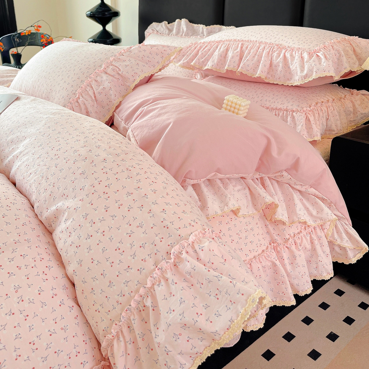 富米莱（原臻工厂） 2026新款法式大花边A类古法仿棉云感纱床盖床裙四件套 大花边-粉花柔卧