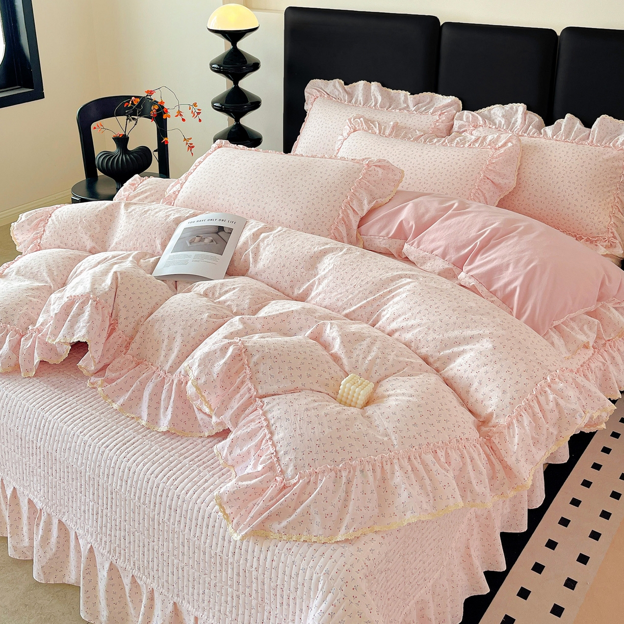 91家纺网 家纺一手货源 找家纺 富米莱（原臻工厂） 2026新款法式大花边A类古法仿棉云感纱床盖床裙四件套 大花边-粉花柔卧