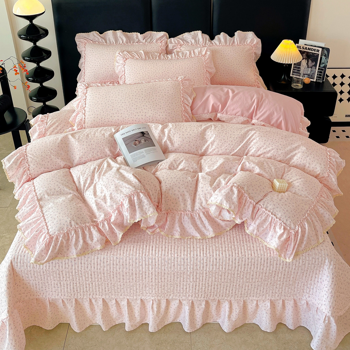 91家纺网 家纺一手货源 找家纺 富米莱（原臻工厂） 2026新款法式大花边A类古法仿棉云感纱床盖床裙四件套 大花边-粉花柔卧