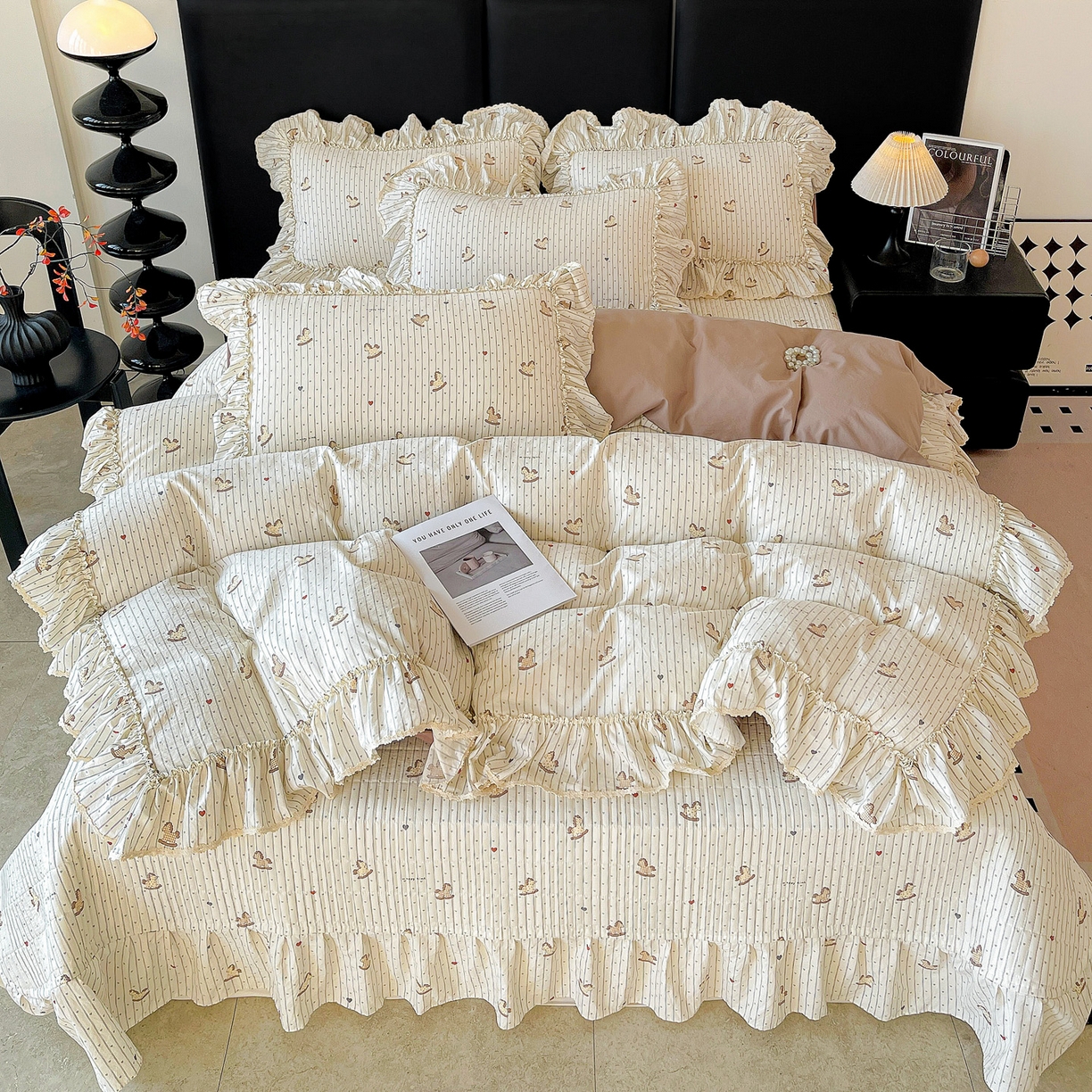 91家纺网 家纺一手货源 找家纺 富米莱（原臻工厂） 2026新款法式大花边A类古法仿棉云感纱床盖床裙四件套 大花边-好运木马