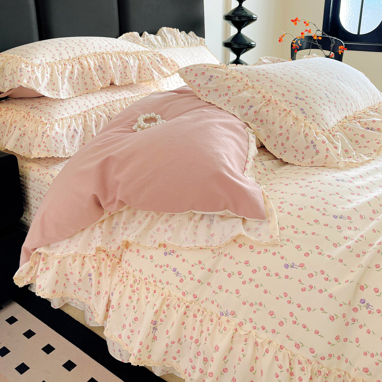 91家纺网 家纺一手货源 找家纺 富米莱（原臻工厂） 2026新款法式大花边A类古法仿棉云感纱床盖床裙四件套 大花边-花梦蔓