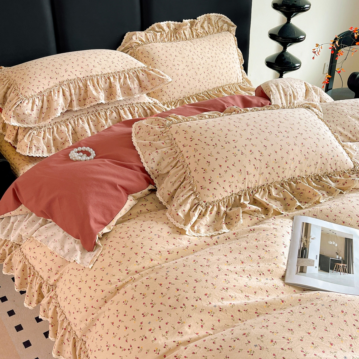 91家纺网 家纺一手货源 找家纺 富米莱（原臻工厂） 2026新款法式大花边A类古法仿棉云感纱床盖床裙四件套 大花边-焦糖玫瑰