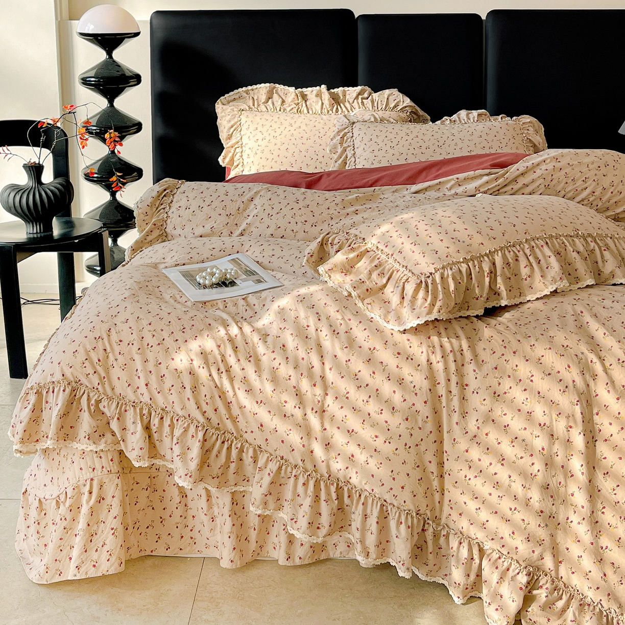 91家纺网 家纺一手货源 找家纺 富米莱（原臻工厂） 2026新款法式大花边A类古法仿棉云感纱床盖床裙四件套 大花边-焦糖玫瑰