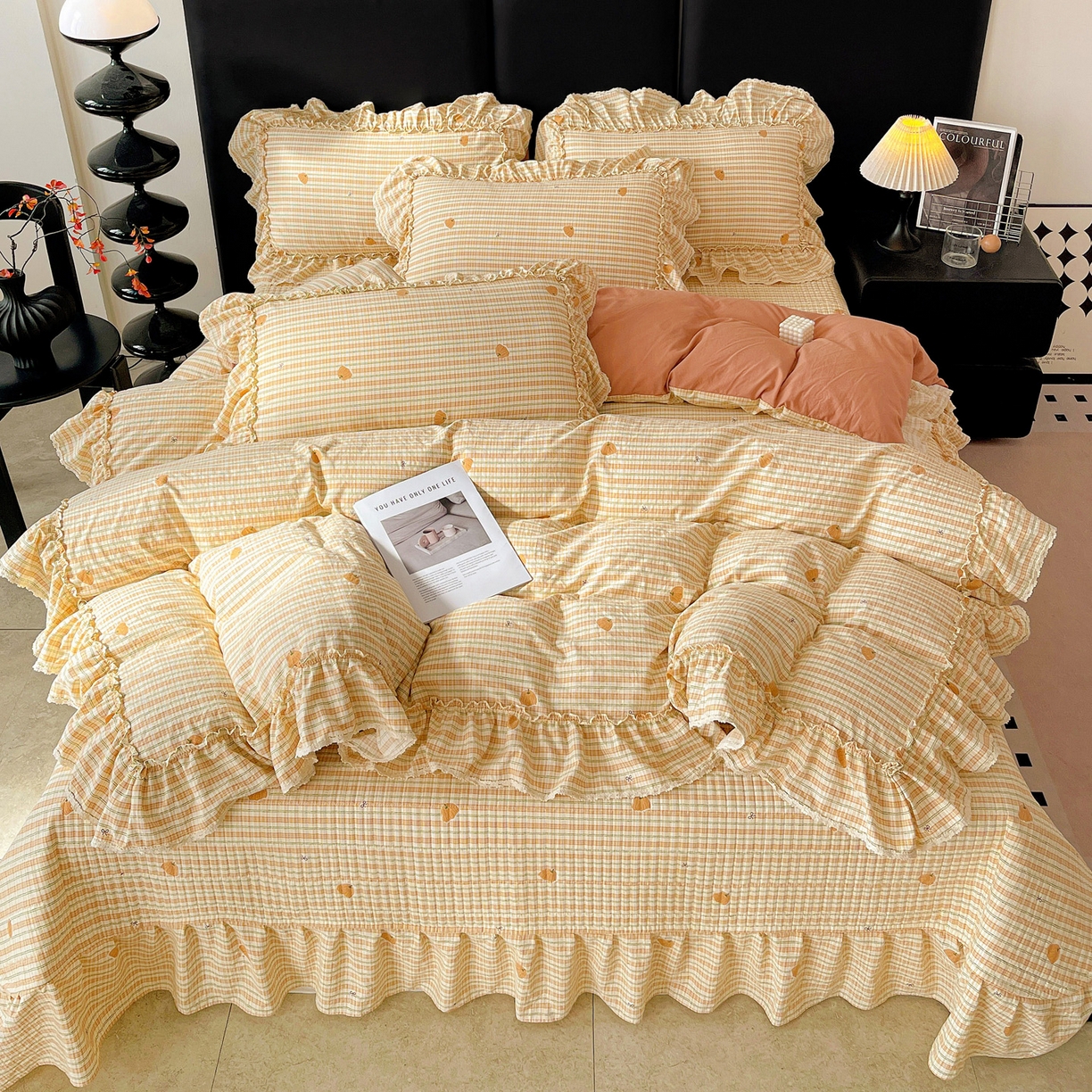 91家纺网 家纺一手货源 找家纺 富米莱（原臻工厂） 2026新款法式大花边A类古法仿棉云感纱床盖床裙四件套 大花边-南瓜格韵