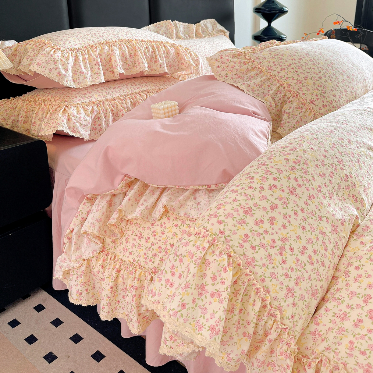 91家纺网 家纺一手货源 找家纺 富米莱（原臻工厂） 2026新款法式大花边A类古法仿棉云感纱床盖床裙四件套 大花边-小幸运