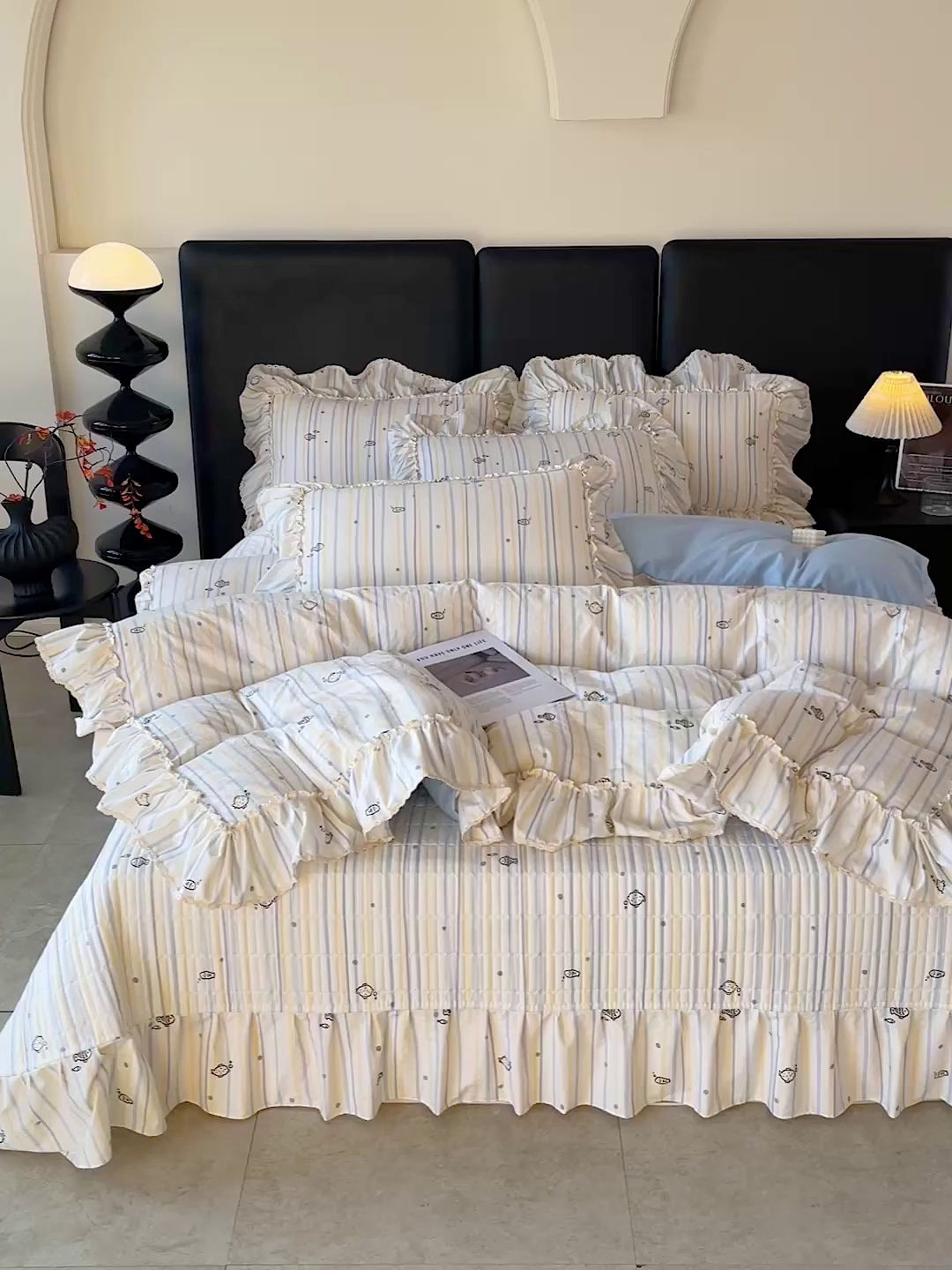 91家纺网 家纺一手货源 找家纺 富米莱（原臻工厂） 2026新款法式大花边A类古法仿棉云感纱床盖床裙四件套 大花边-鱼多多