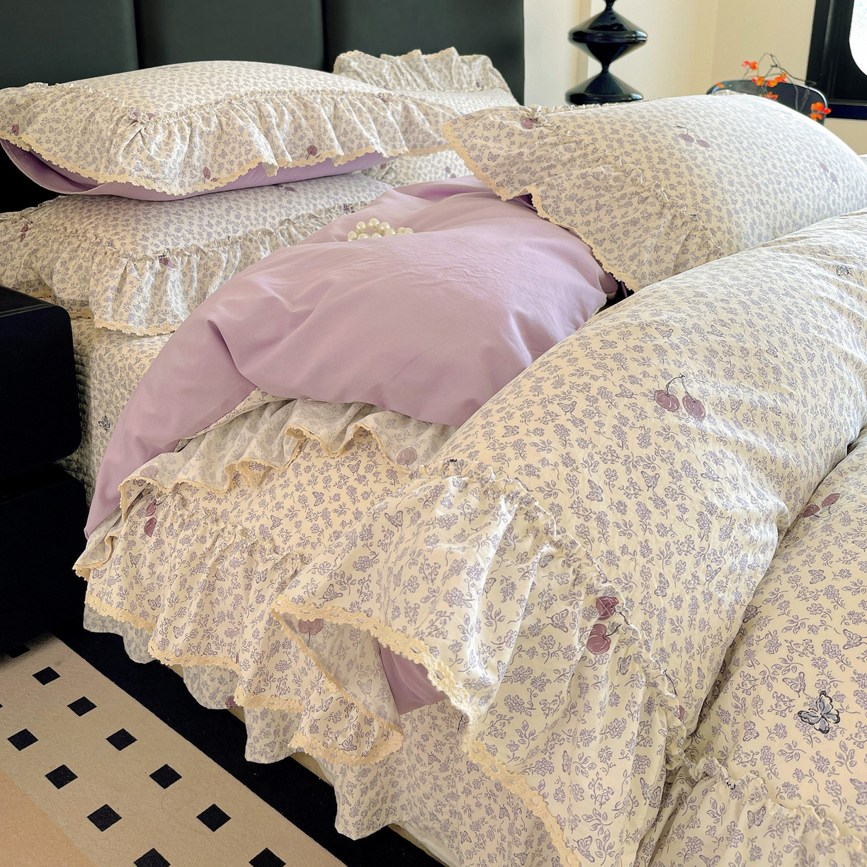 91家纺网 家纺一手货源 找家纺 富米莱（原臻工厂） 2026新款法式大花边A类古法仿棉云感纱床盖床裙四件套 大花边-紫韵花漾