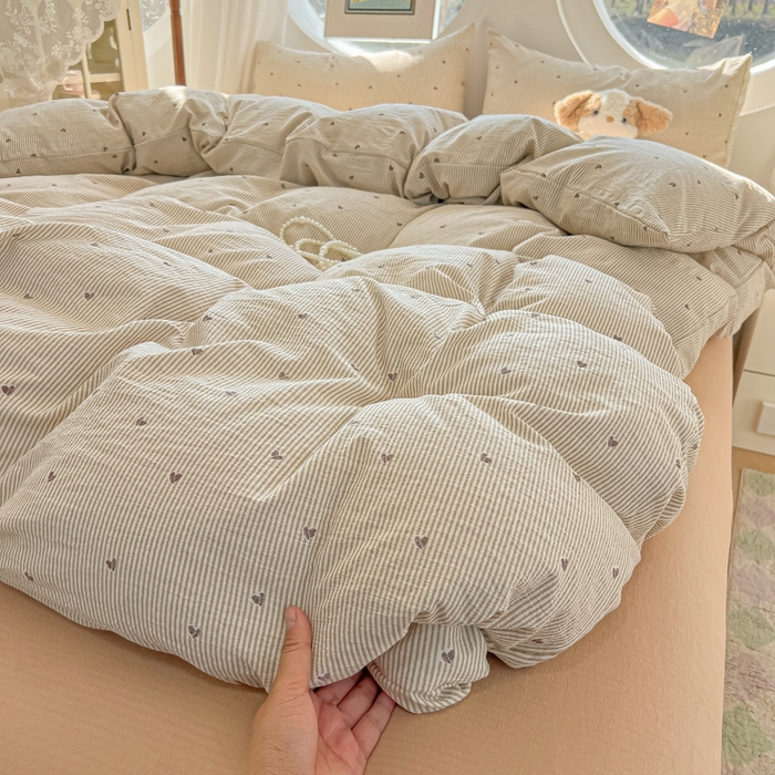 91家纺网 家纺一手货源 找家纺 （总）韩巢家纺 2025新款奶呼呼云感双层纱印花四件套