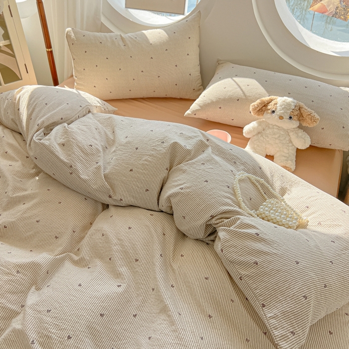 91家纺网 家纺一手货源 找家纺 韩巢家纺 2025新款奶呼呼云感双层纱印花四件套 米倾心