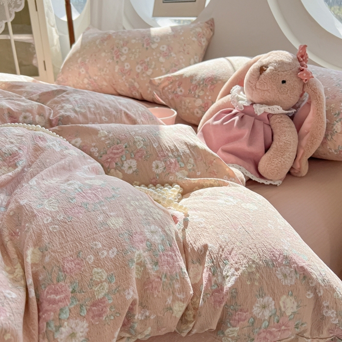 91家纺网 家纺一手货源 找家纺 韩巢家纺 2025新款奶呼呼云感双层纱印花四件套 爱如星辰