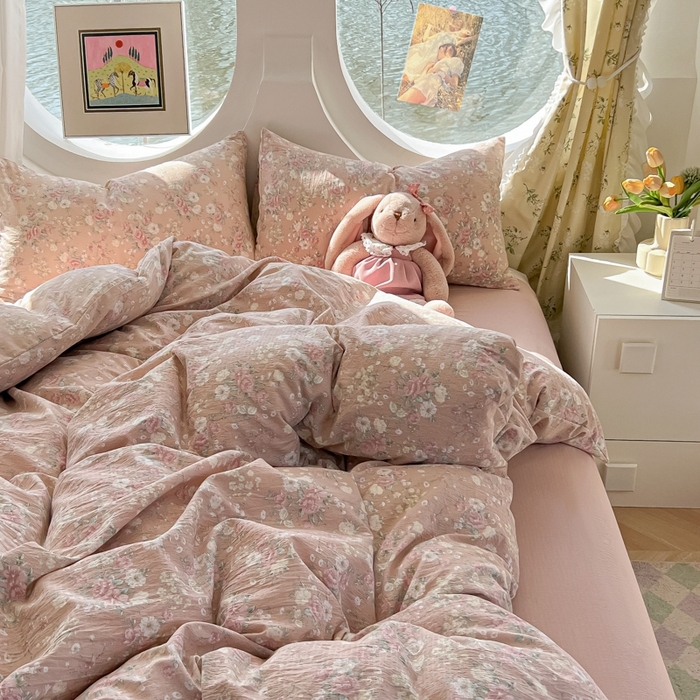 91家纺网 家纺一手货源 找家纺 韩巢家纺 2025新款奶呼呼云感双层纱印花四件套 爱如星辰