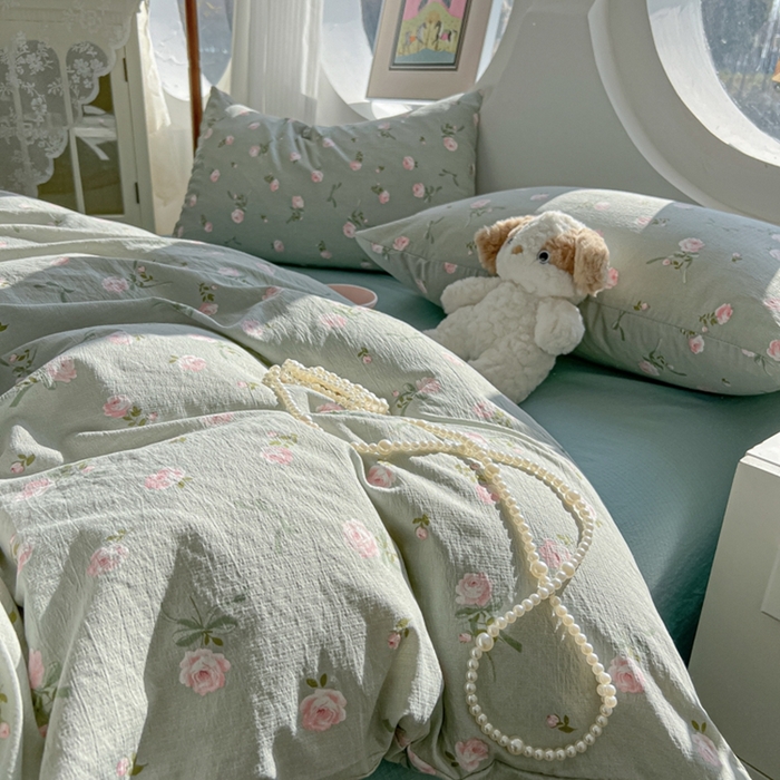 91家纺网 家纺一手货源 找家纺 韩巢家纺 2025新款奶呼呼云感双层纱印花四件套 半生倾慕