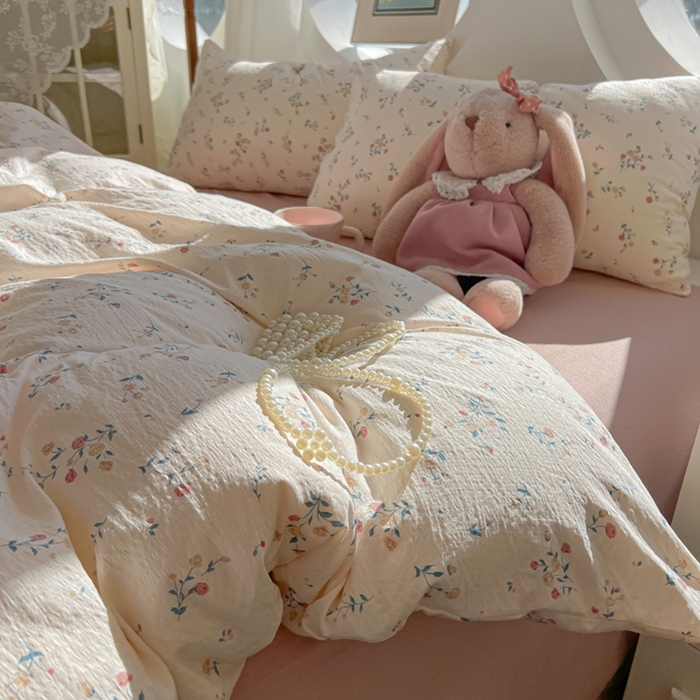 91家纺网 家纺一手货源 找家纺 韩巢家纺 2025新款奶呼呼云感双层纱印花四件套 春风十里