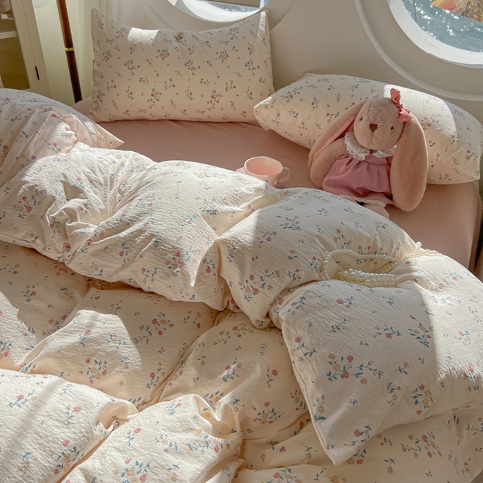 91家纺网 家纺一手货源 找家纺 韩巢家纺 2025新款奶呼呼云感双层纱印花四件套 春风十里