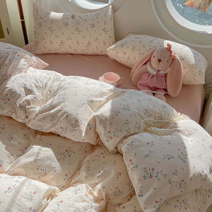 91家纺网 家纺一手货源 找家纺 韩巢家纺 2025新款奶呼呼云感双层纱印花四件套 春风十里