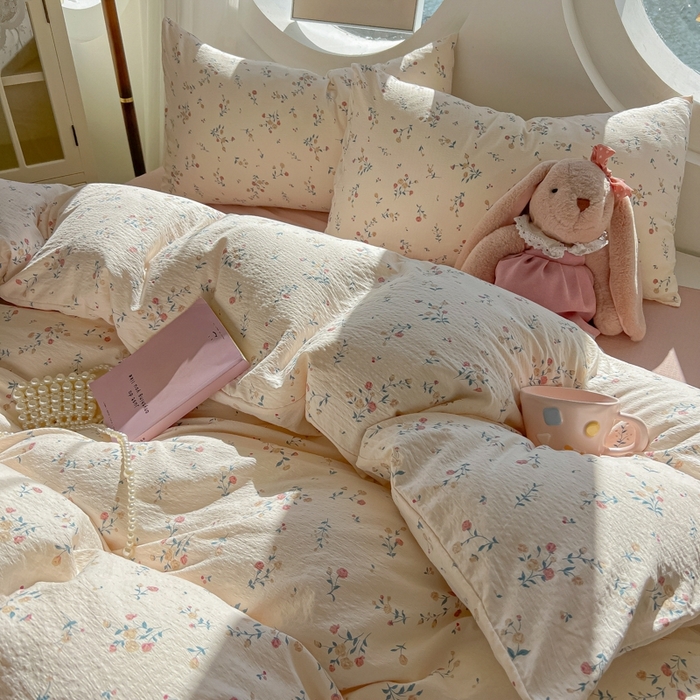 91家纺网 家纺一手货源 找家纺 韩巢家纺 2025新款奶呼呼云感双层纱印花四件套 春风十里