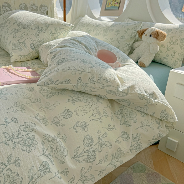 91家纺网 家纺一手货源 找家纺 韩巢家纺 2025新款奶呼呼云感双层纱印花四件套 海像森林