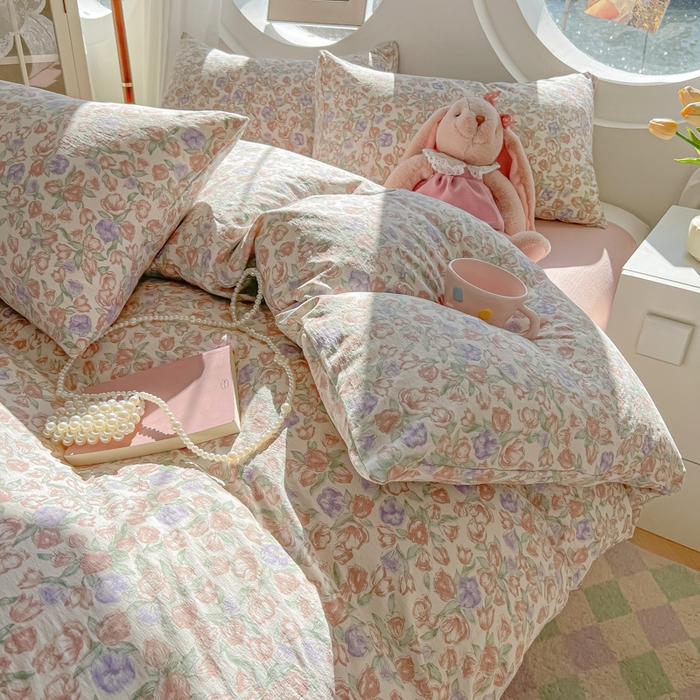 91家纺网 家纺一手货源 找家纺 韩巢家纺 2025新款奶呼呼云感双层纱印花四件套 偏偏宠爱