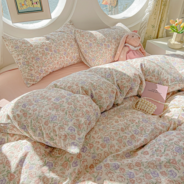 91家纺网 家纺一手货源 找家纺 韩巢家纺 2025新款奶呼呼云感双层纱印花四件套 偏偏宠爱