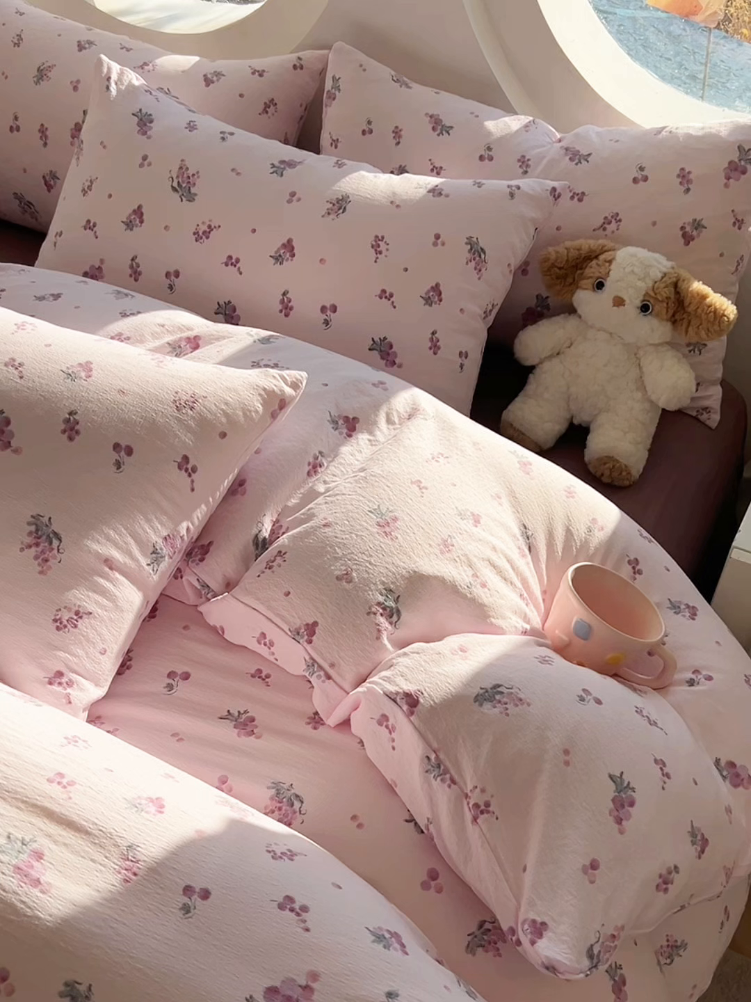 91家纺网 家纺一手货源 找家纺 韩巢家纺 2025新款奶呼呼云感双层纱印花四件套 葡萄七分甜