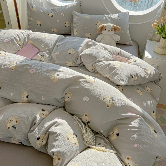 91家纺网 家纺一手货源 找家纺 韩巢家纺 2025新款奶呼呼云感双层纱印花四件套 奇妙小熊