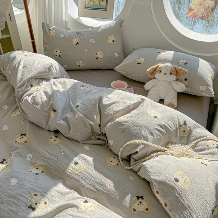 91家纺网 家纺一手货源 找家纺 韩巢家纺 2025新款奶呼呼云感双层纱印花四件套 奇妙小熊