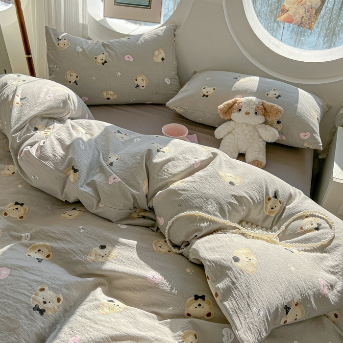 91家纺网 家纺一手货源 找家纺 韩巢家纺 2025新款奶呼呼云感双层纱印花四件套 奇妙小熊