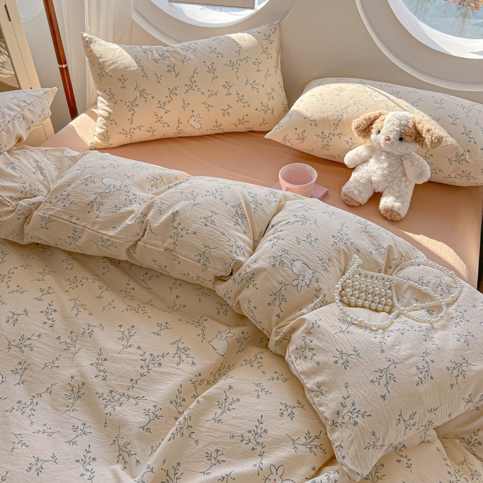 91家纺网 家纺一手货源 找家纺 韩巢家纺 2025新款奶呼呼云感双层纱印花四件套 森田野园