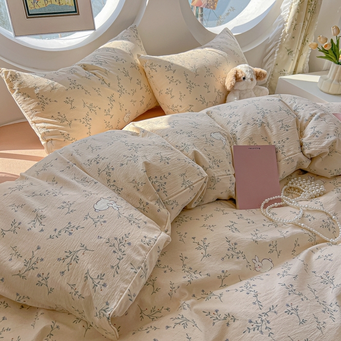 91家纺网 家纺一手货源 找家纺 韩巢家纺 2025新款奶呼呼云感双层纱印花四件套 森田野园