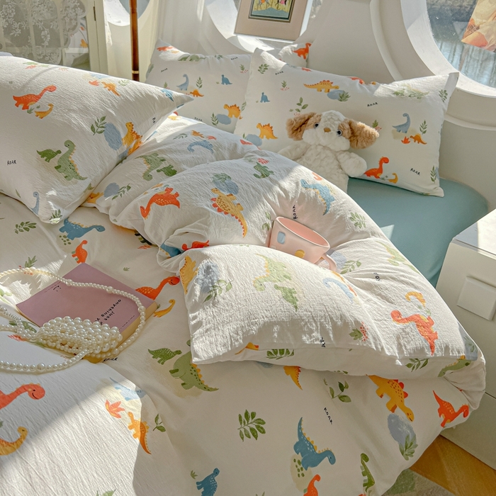 91家纺网 家纺一手货源 找家纺 韩巢家纺 2025新款奶呼呼云感双层纱印花四件套 树林小小龙