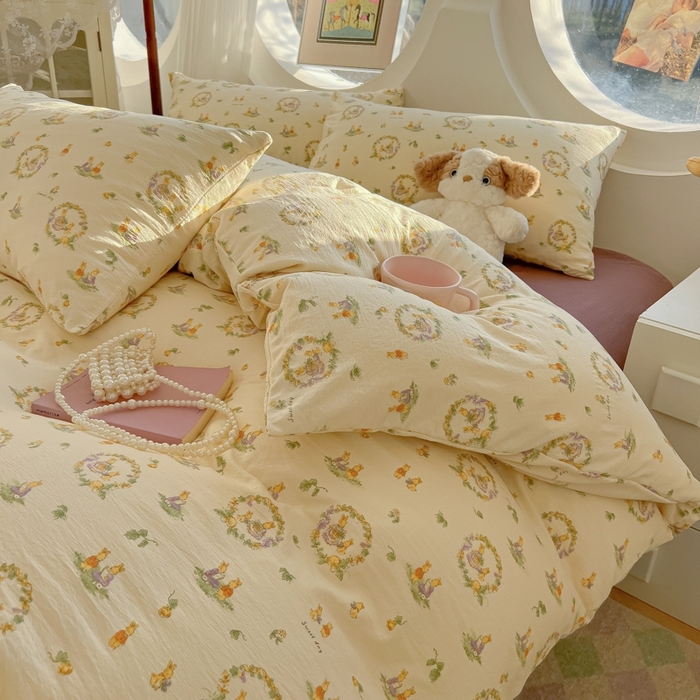 91家纺网 家纺一手货源 找家纺 韩巢家纺 2025新款奶呼呼云感双层纱印花四件套 兔子的欢喜