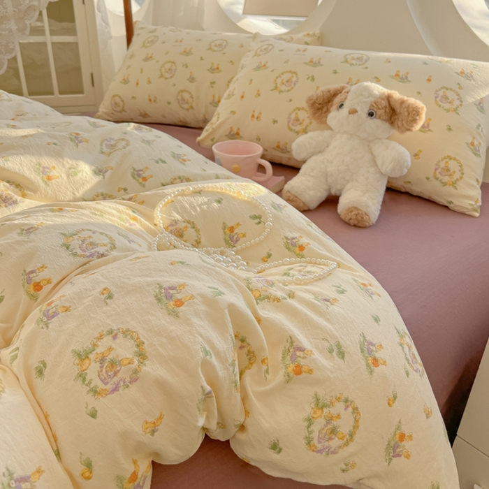 91家纺网 家纺一手货源 找家纺 韩巢家纺 2025新款奶呼呼云感双层纱印花四件套 兔子的欢喜