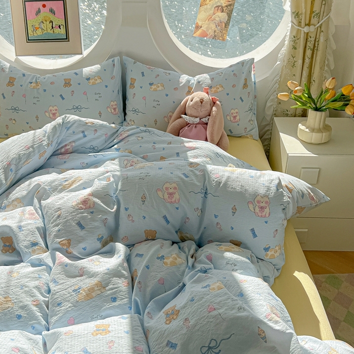 91家纺网 家纺一手货源 找家纺 韩巢家纺 2025新款奶呼呼云感双层纱印花四件套 小猫时光篮