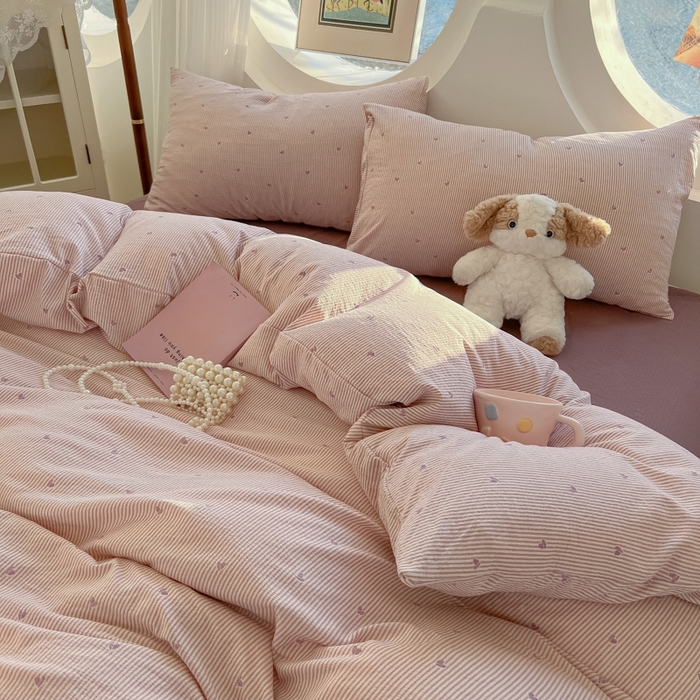 91家纺网 家纺一手货源 找家纺 韩巢家纺 2025新款奶呼呼云感双层纱印花四件套 紫倾心