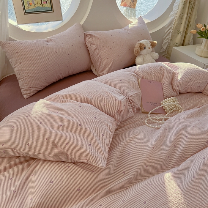 91家纺网 家纺一手货源 找家纺 韩巢家纺 2025新款奶呼呼云感双层纱印花四件套 紫倾心