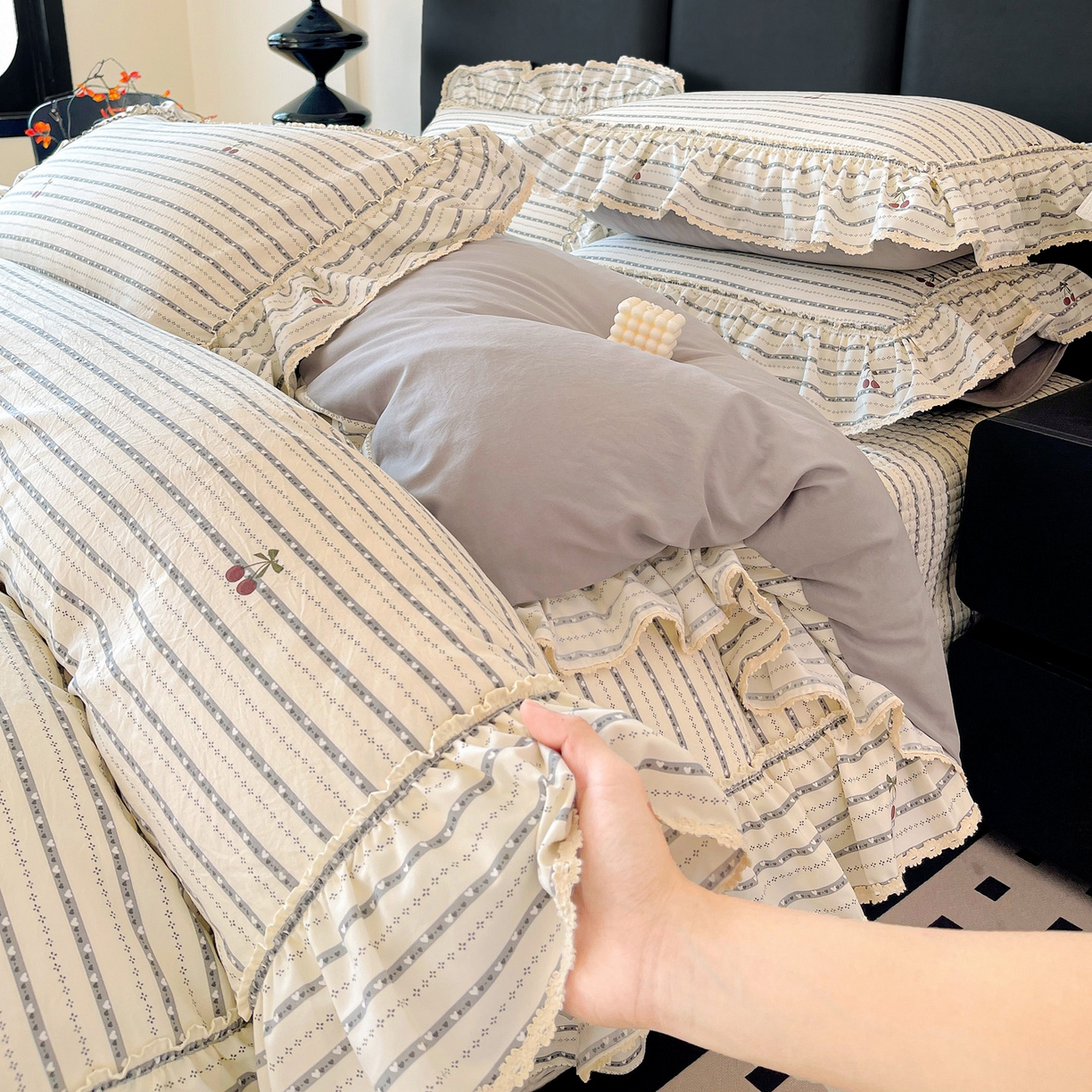 富米莱单品馆 2026新款法式大花边A类古法仿棉云感纱单被套 大花边-爱心樱桃