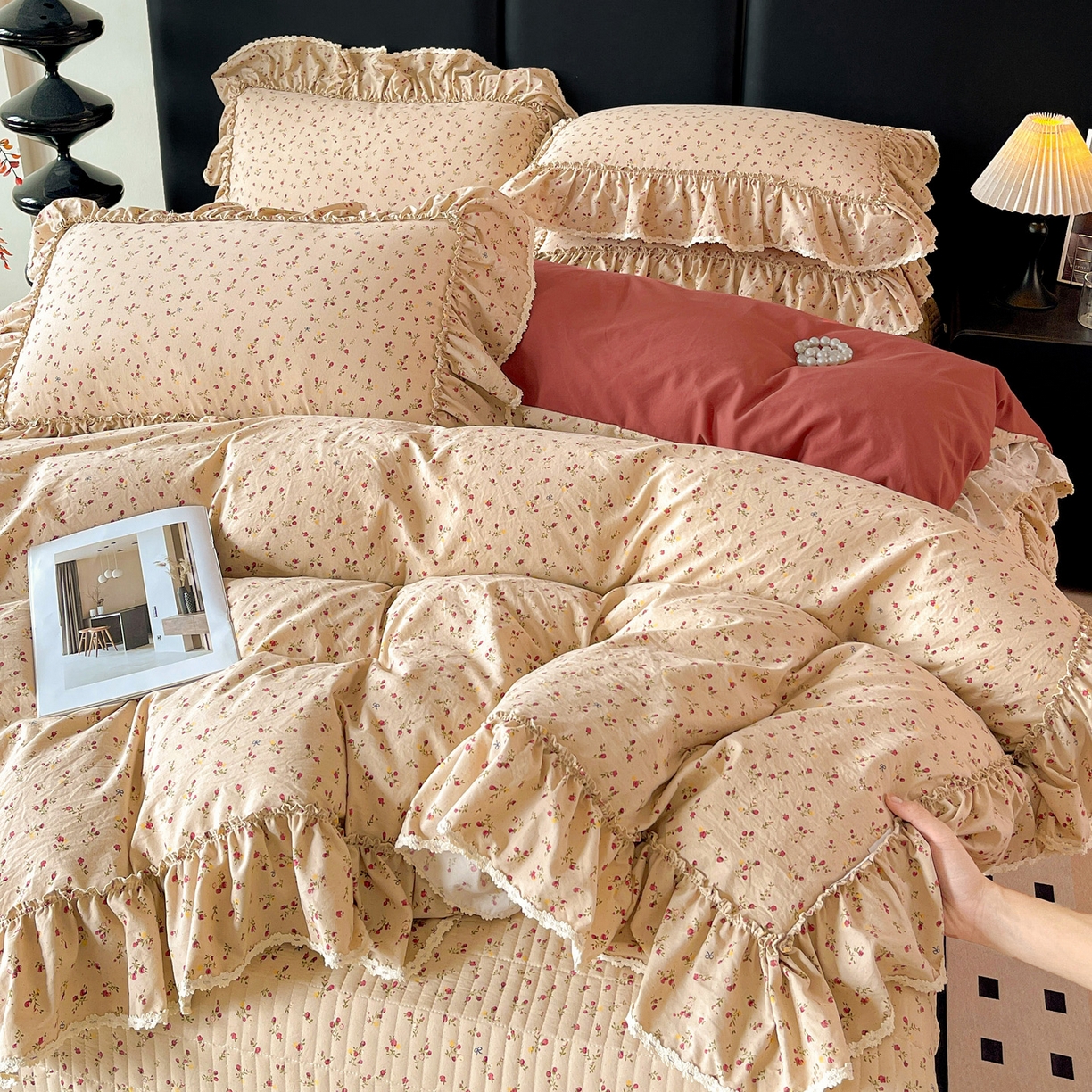 91家纺网 家纺一手货源 找家纺 富米莱单品馆 2026新款法式大花边A类古法仿棉云感纱单被套 大花边-焦糖玫瑰