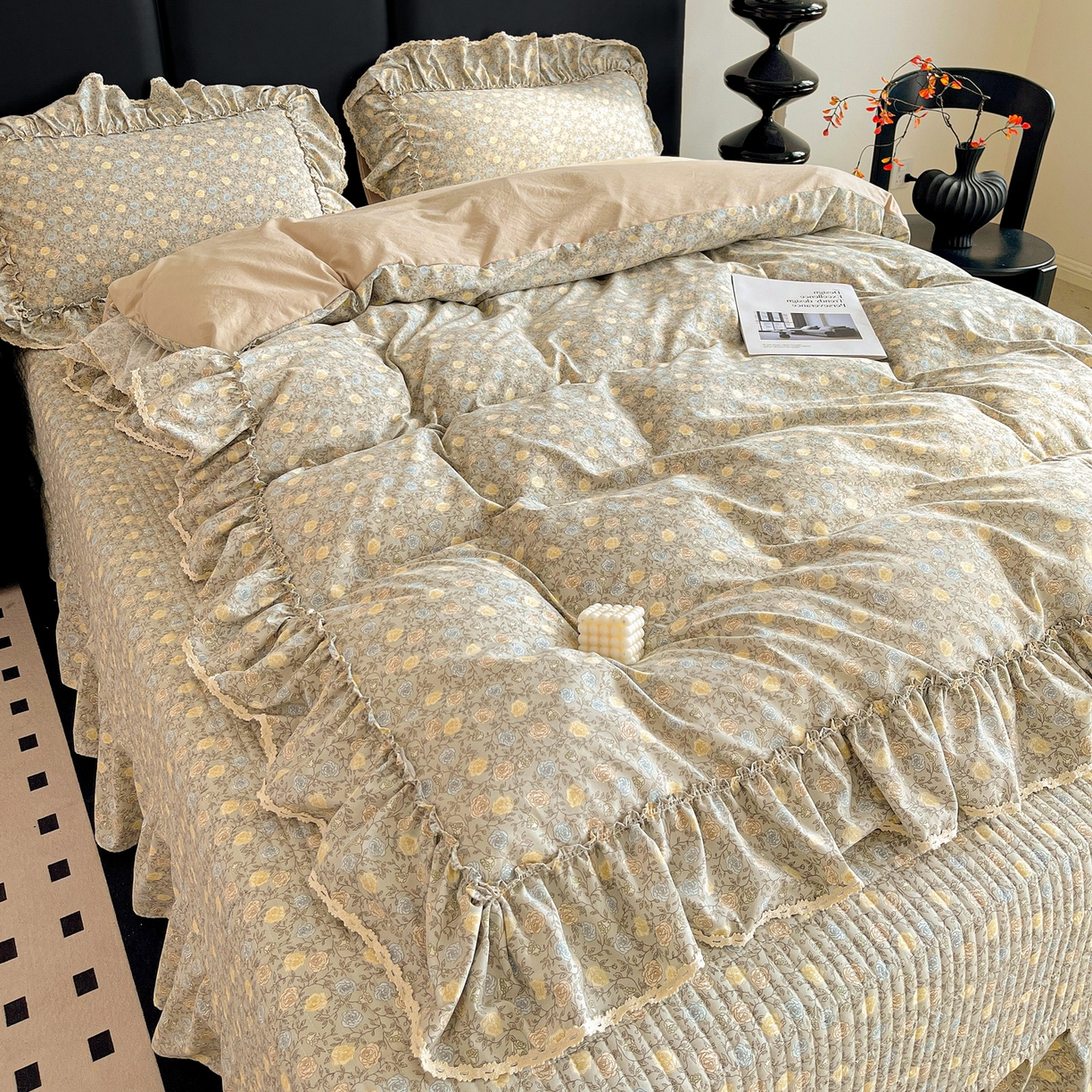 91家纺网 家纺一手货源 找家纺 富米莱单品馆 2026新款法式大花边A类古法仿棉云感纱单被套 大花边-雾灰蔷薇