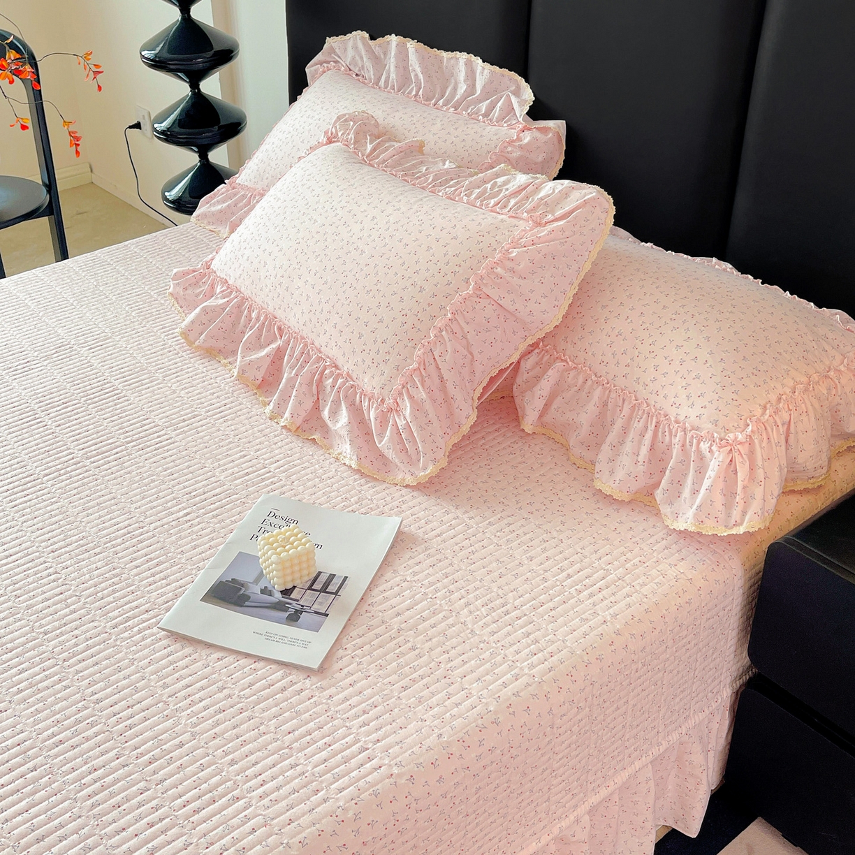 91家纺网 家纺一手货源 找家纺 富米莱单品馆 2026新款法式大花边A类古法仿棉云感纱单床盖 大花边-粉花柔卧