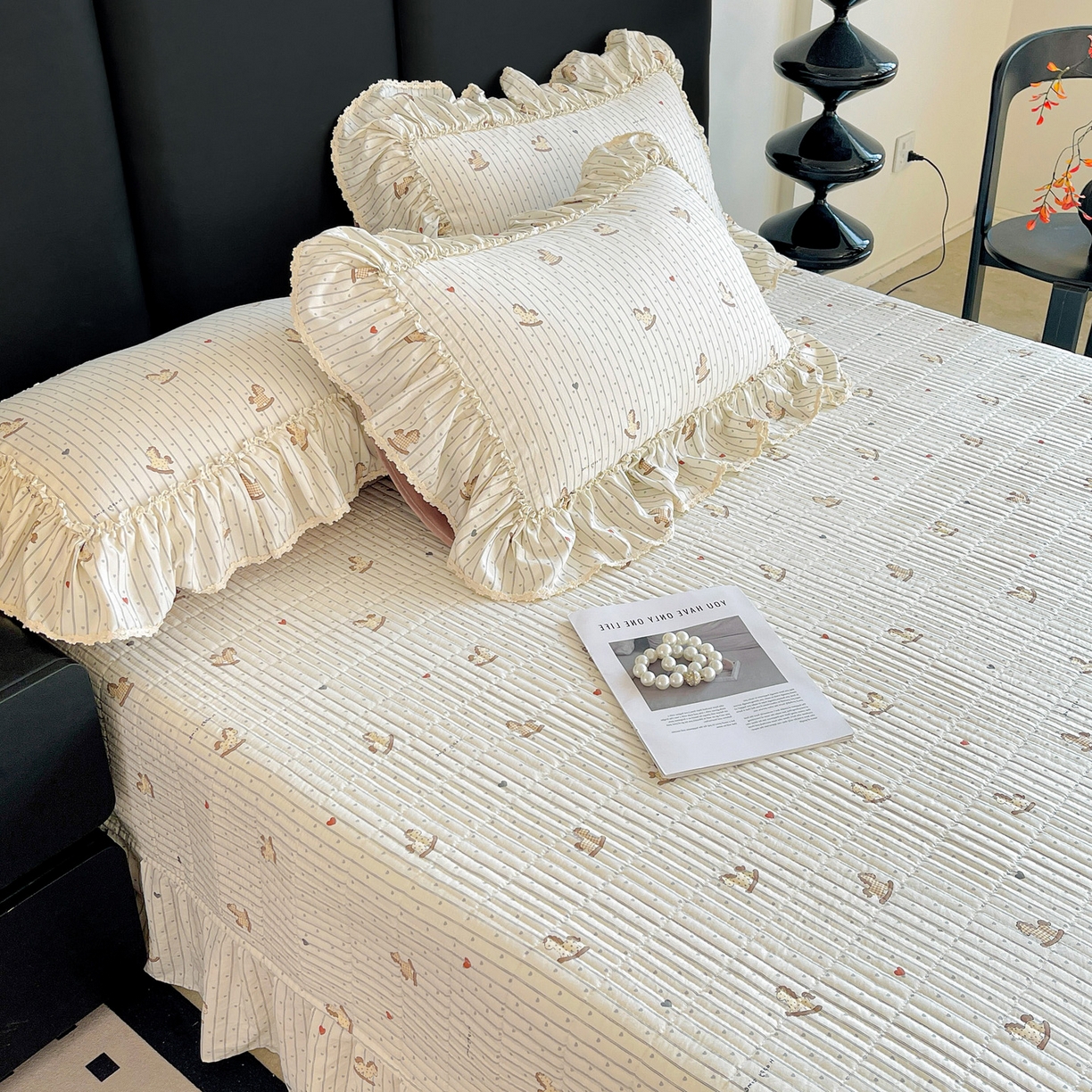 91家纺网 家纺一手货源 找家纺 富米莱单品馆 2026新款法式大花边A类古法仿棉云感纱单床盖 大花边-好运木马