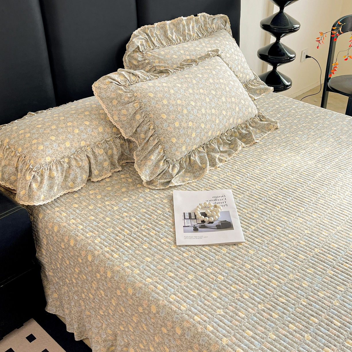 91家纺网 家纺一手货源 找家纺 富米莱单品馆 2026新款法式大花边A类古法仿棉云感纱单床盖 大花边-雾灰蔷薇