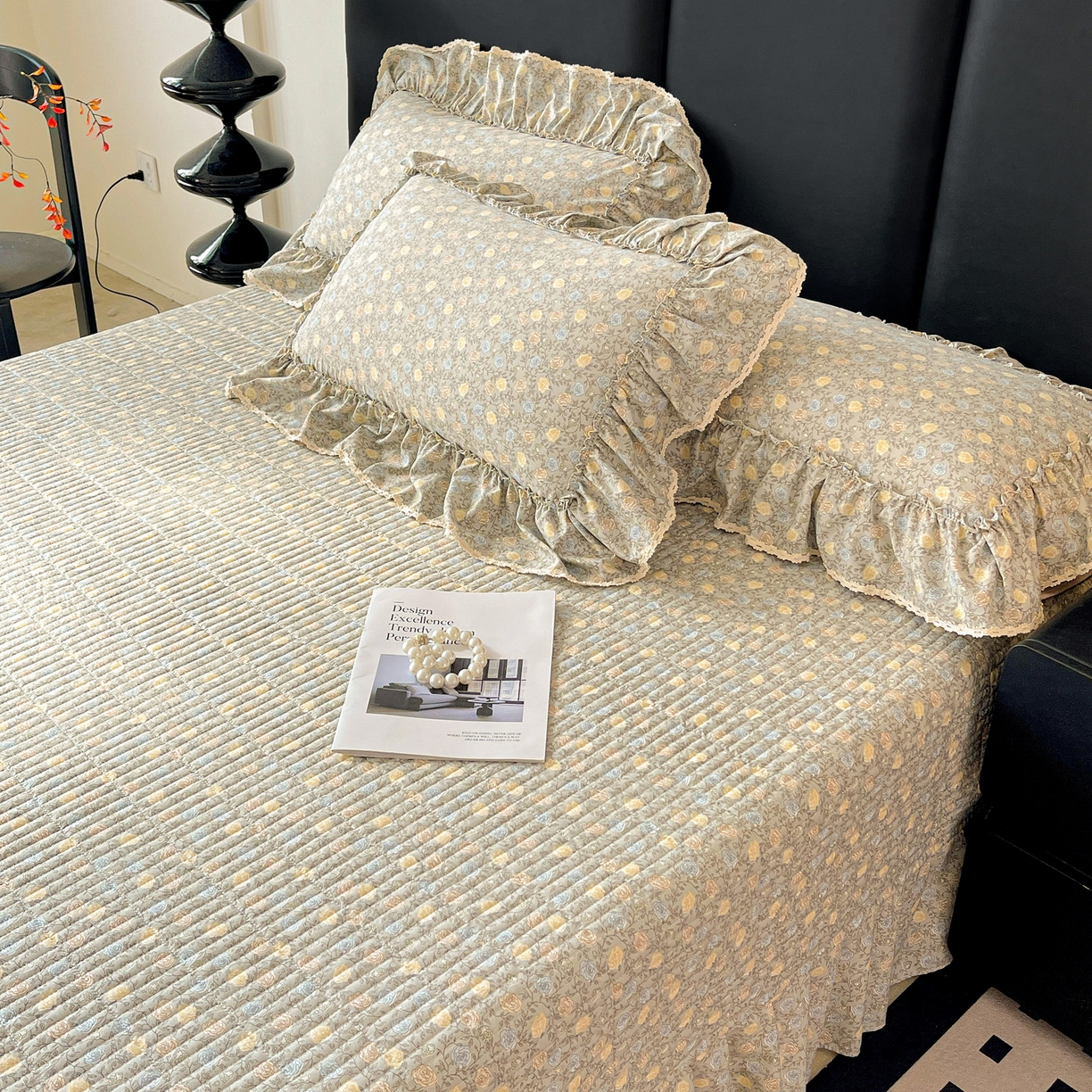 91家纺网 家纺一手货源 找家纺 富米莱单品馆 2026新款法式大花边A类古法仿棉云感纱单床盖 大花边-雾灰蔷薇