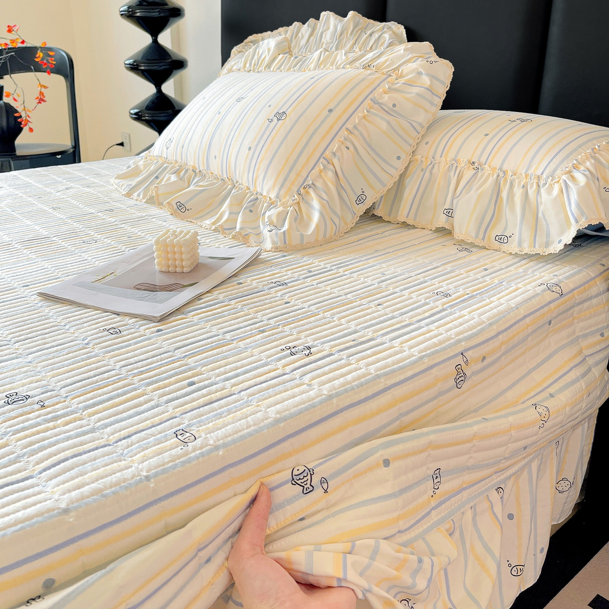 91家纺网 家纺一手货源 找家纺 富米莱单品馆 2026新款法式大花边A类古法仿棉云感纱单床盖 大花边-鱼多多